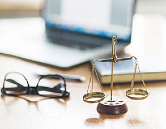 Αστικό & Εμπορικό Δίκαιο